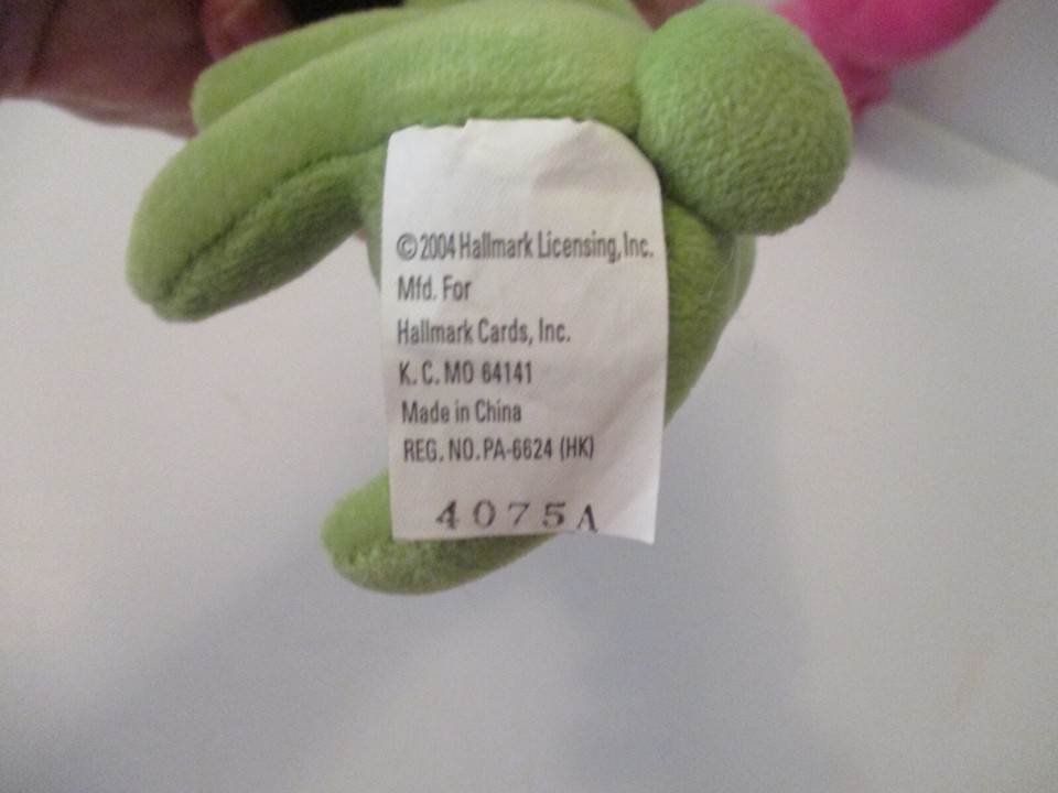 Hallmark Hoops And Yoyo Plush Figures Stuffed Toys 6” Green and Pink