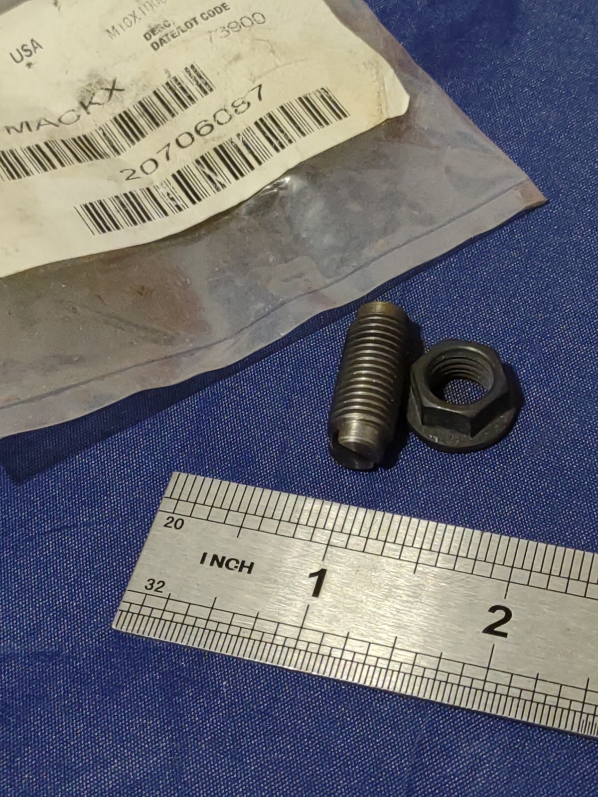 NEW GENUINE MACK BULLDOG PARTS MACKX 20706087 M10X1000 SCREW & NUT  