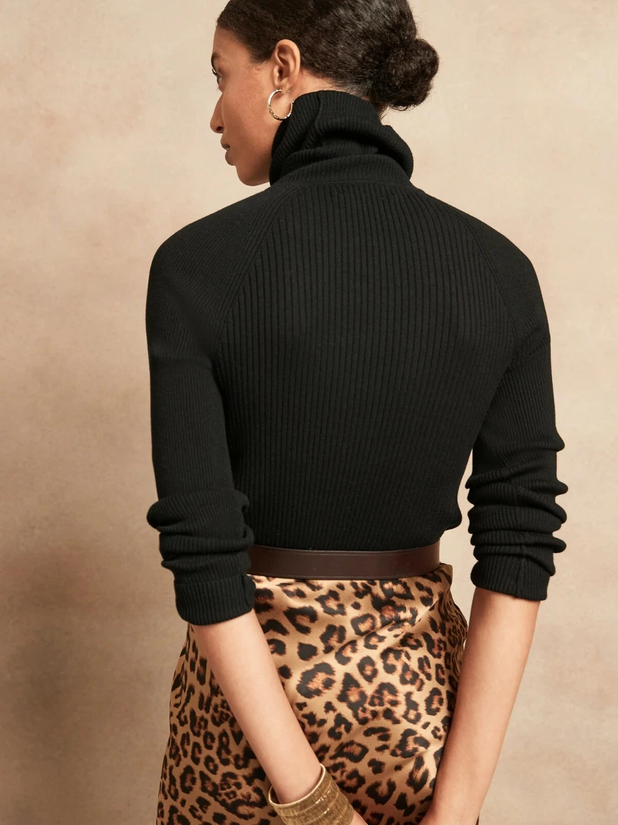 Banana republic hotsell black turtleneck