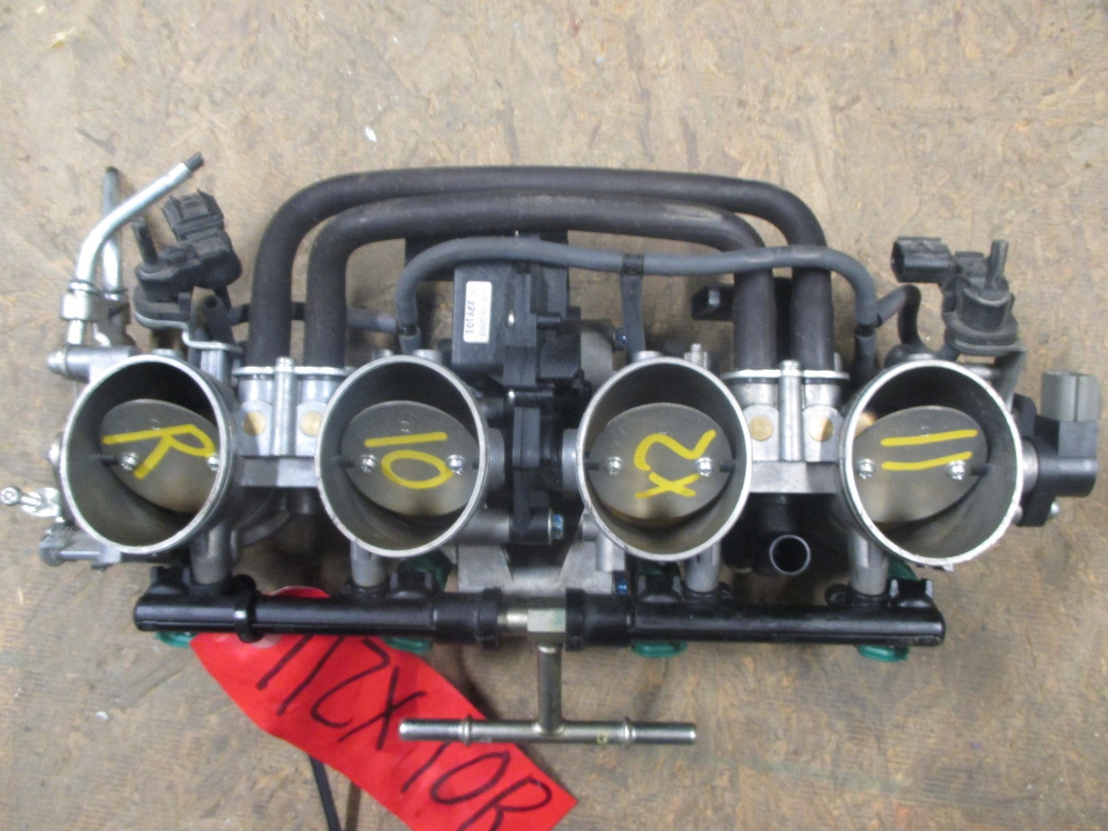 20112013 Kawasaki Ninja ZX10R throttle bodies, fuel injectors