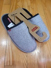 Levi  s Men  s Slippers Size M 8  9 Comfortable Indoor House Shoes   EUC