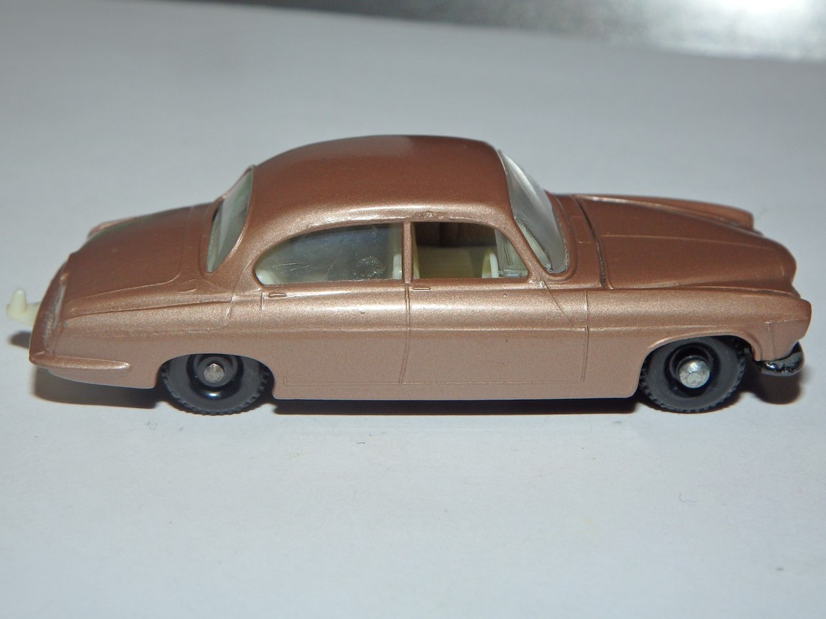 Matchbox Lesney 28c Jaguar Mk10, Metallic Brown, BPW - Very Near