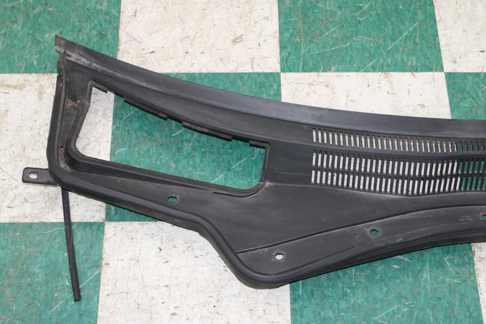 Maserati Ghibli 2014-2020 Front Cowl panel Black