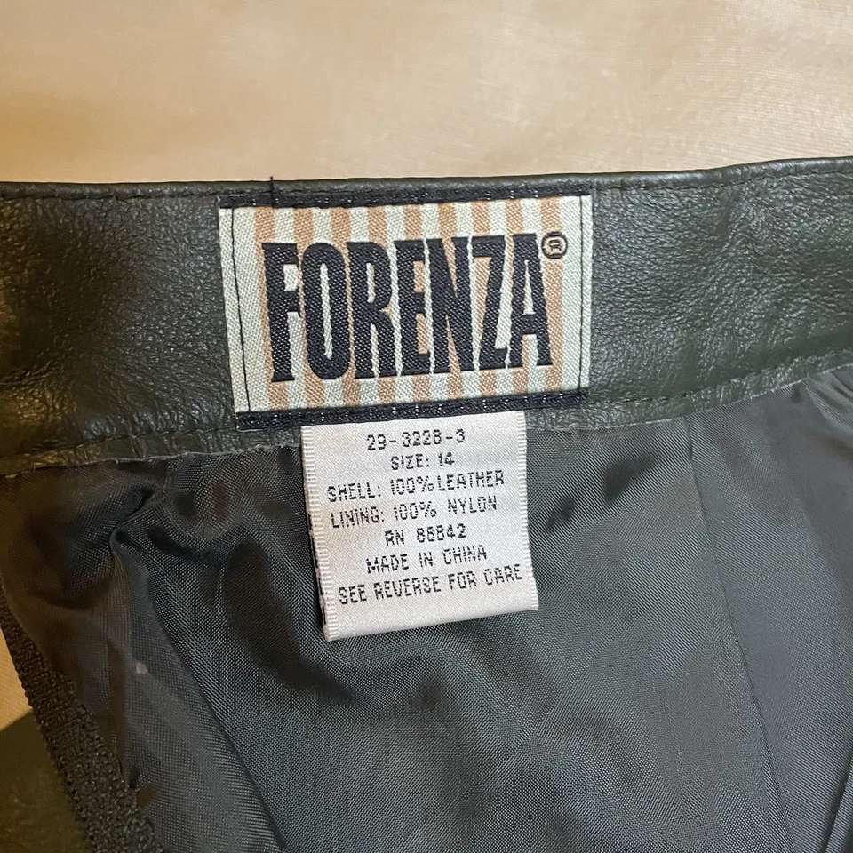 Falda De Colección FORENZA Cuero Verde/Oliva Talla 14 Cuero Genuino Hecha en China Foto 2 de 4