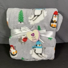 Parent's Choice 30" x 36" Christmas Penguin Plush Baby Blanket, Grey