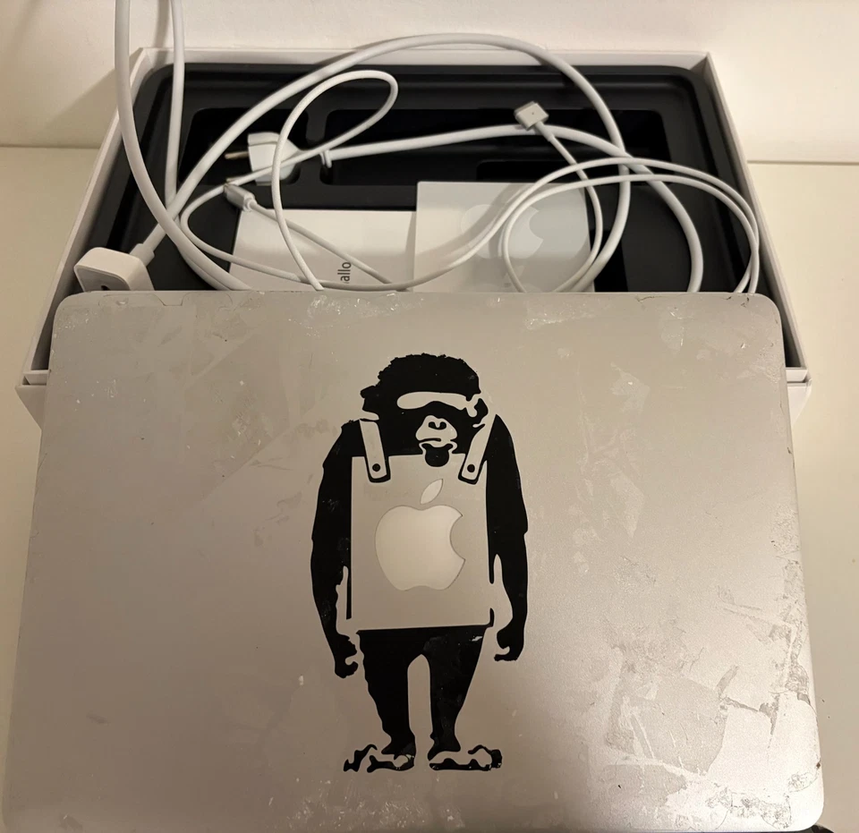 Apple MacBook Air - A1466 - 13,3 Zoll - 4GB  - (Anfang 2014) - Bild 3 von 4