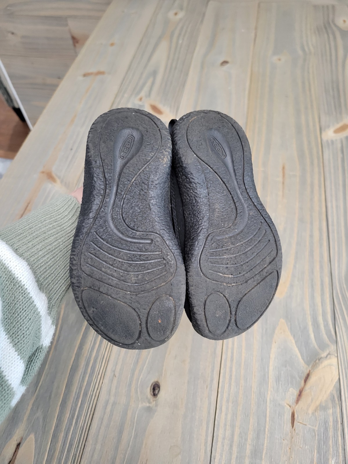 Keen Howser II 2 ciabatte per bambini taglia 10 nere