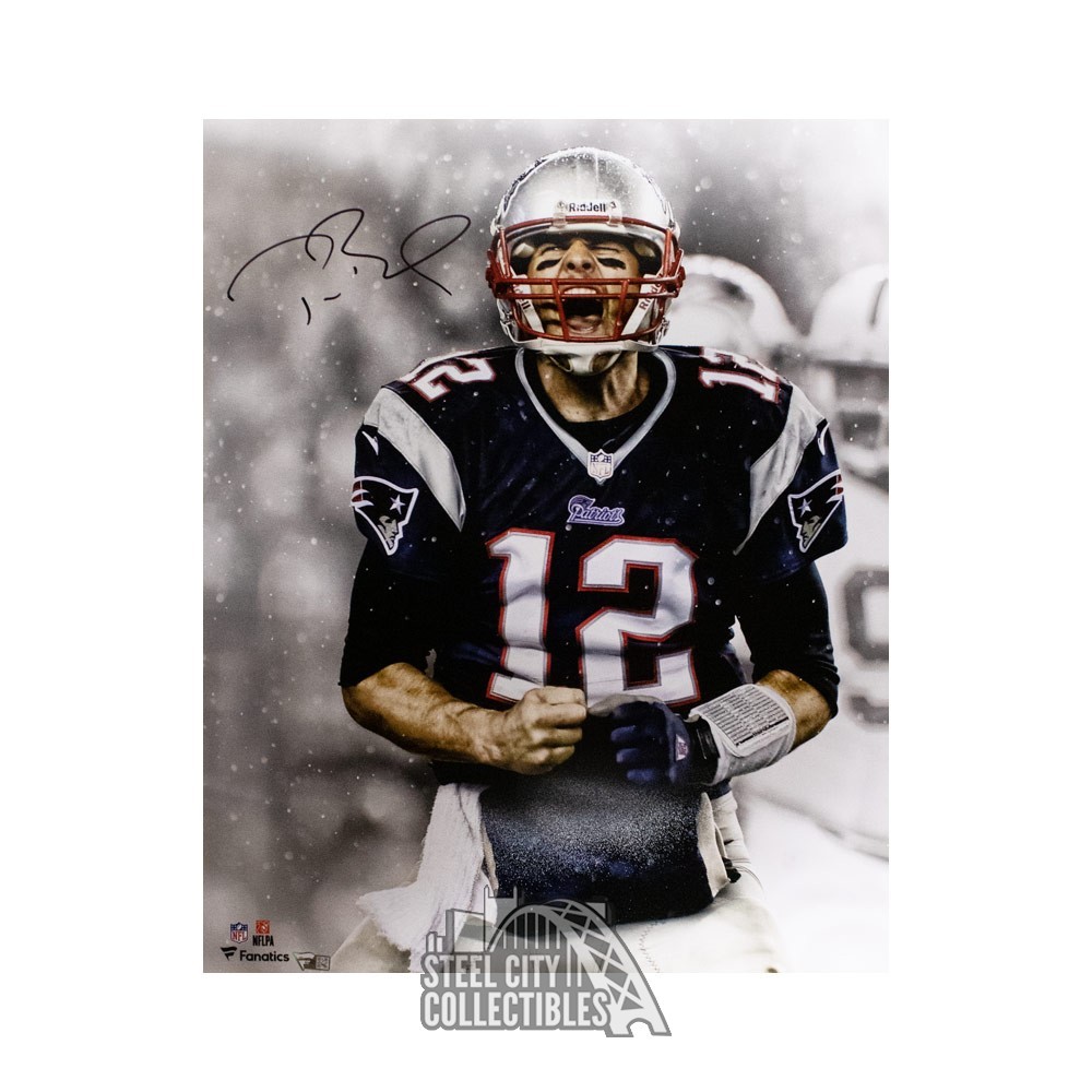 Tom Brady Autographed Signed New England Patriots 16x20 Photo - Fanatics (Screaming) 