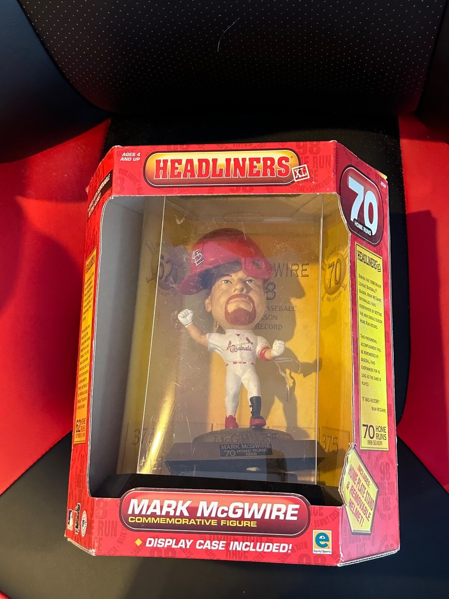 Headliners XL MARK MCGWIRE 70 Home Runs Commemorative Figure 1998