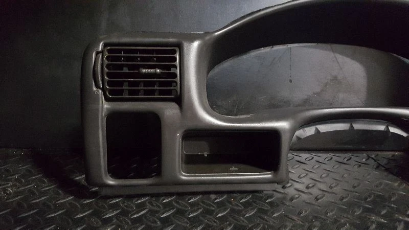 Bisel del tablero del velocímetro Chevrolet Venture 02-05 Foto 4 de 4