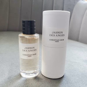 burberry weekend jasmin