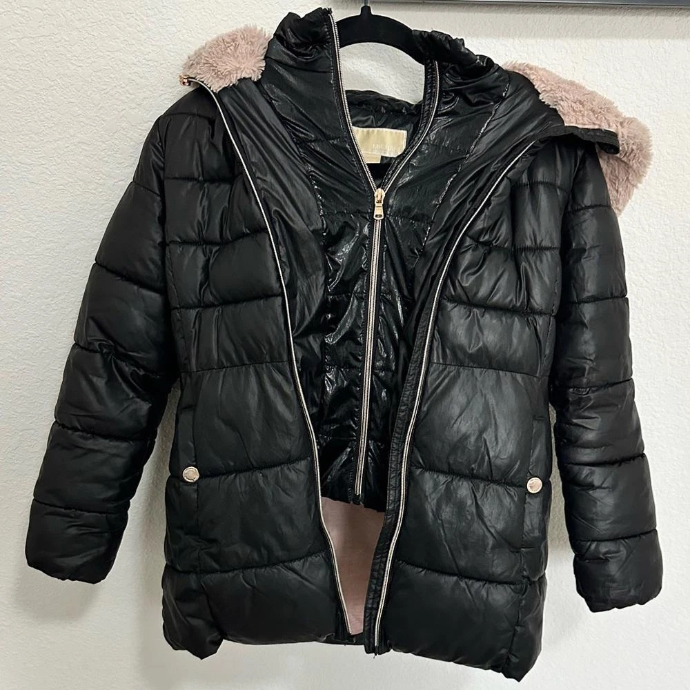 MICHAEL Michael Kors Giacca imbottita nera con cappuccio in pelliccia sintetica da stadio per ragazze taglia 10 12