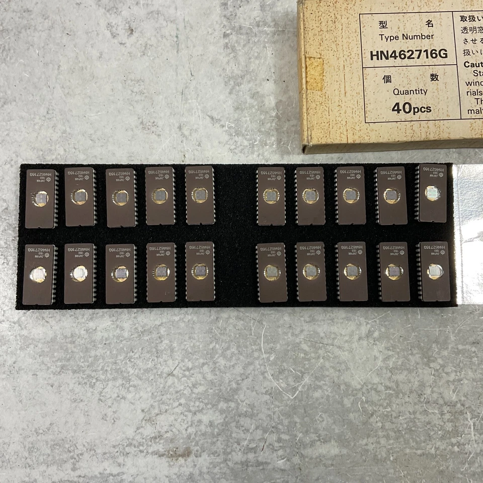 Lot of 40 Hitachi Semiconductor HN462716G 24 Pin 1B3 8 Bit Rom Chips Japan - Image 2 of 3