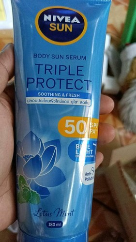 Nivea Sun Triple Protect Soothing and fresh SPF50 PA Body Serum Lotus Mint 180ml - Picture 5 of 7
