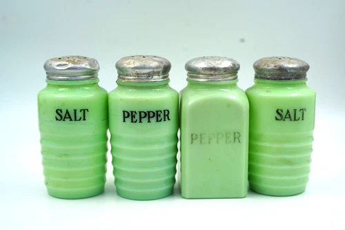 Vintage Jadeite Green Glass Salt Pepper Shakers Jeanette Set of 4