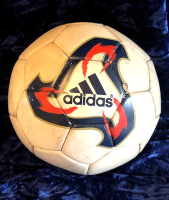 RARE VINTAGE ADIDAS OFFICIAL FIFA WORLD CUP 2002 FOOTBALL - WHITE/CREAM - SIZE 4