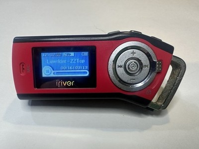 RARE iRiver T 10 Red (512 MB) Digital MP3 Media Player Working & Loaded W/ Music