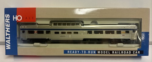 Coche de pasajeros Budd Dome Walthers escala HO VIA Rail Canadá 85' #932-16483 | Condition: Used