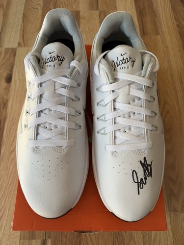 Scottie Scheffler Signed Autographed Nike Victory Pro Golf Shoes PSA DNA COA