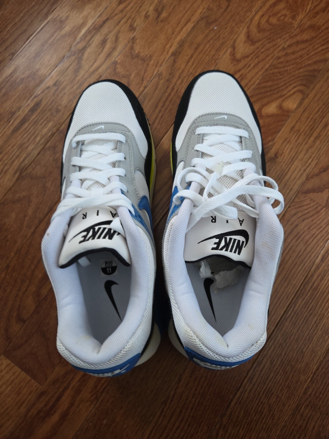 Nike Air Max Correlate Men's Size 11. 511416-110 thumbnail 2