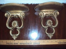 Coppia Hollywood Regency vintage? Piccola mensola da parete a mezzo cerchio conchiglia pergamena