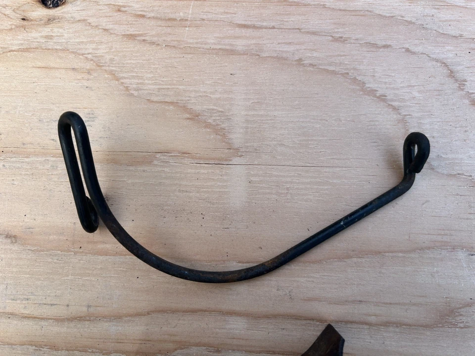 90 Arctic Cat Panther 440 2up tubo de escape soporta resortes faltantes Foto 3 de 3