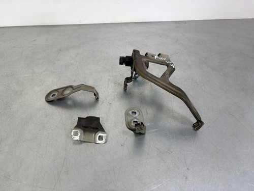 BMW 5 F10 F11 2013 Vorne links Halterung Kotflügel 7183752