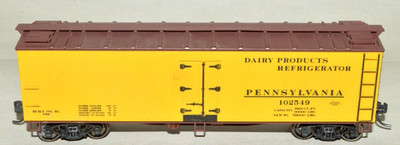 HO=1/87 Accurail Pennsylvania RR DAIRY 40'wood reefer car train MW KDs built RTR