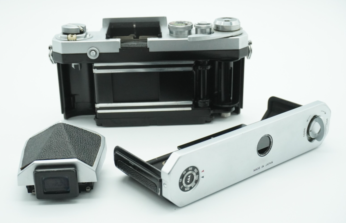 フィルムカメラ Nikon F Eye Level Silver Body Near Mint!] Nikon F Eye Level Silver 35mm SLR Film Camera Body