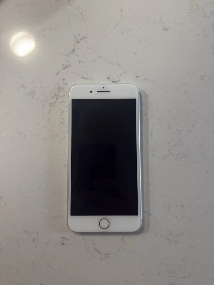 Apple iPhone 8 Plus - 64GB - Factory Unlocked - Very Good Condition - Image 3 of 4