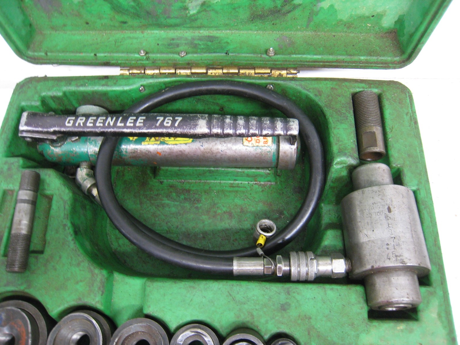 GREENLEE 7306 HYDRAULIC KNOCKOUT PUNCH AND DIE SET 1/2 to 2" eBay