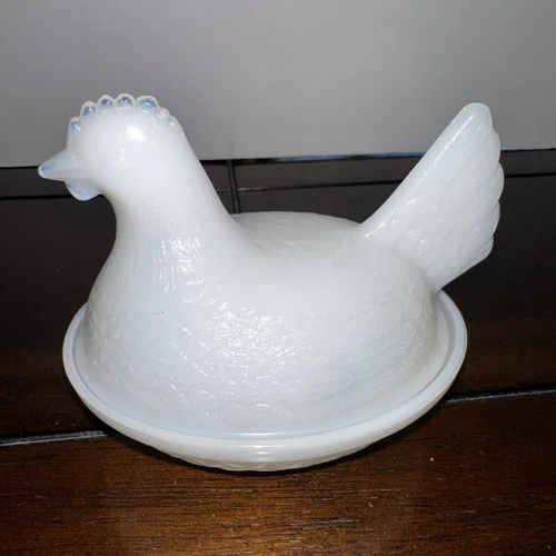 Vintage White Milk Glass Hen on a Nest Bowl Chicken Chick Unbranded - EUC