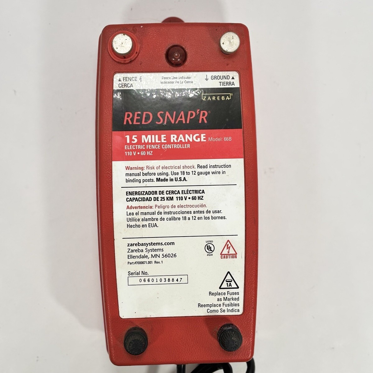 Red Snap'R 15 mile range model 66B electric fence controller 110v