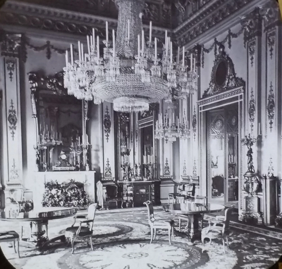 Buckingham Palace Yellow Drawing Room