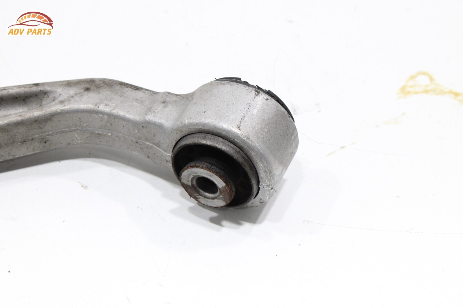 2017 - 2020 MASERATI LEVANTE FRONT LEFT DRIVER SIDE UPPER CONTROL ARM OEM