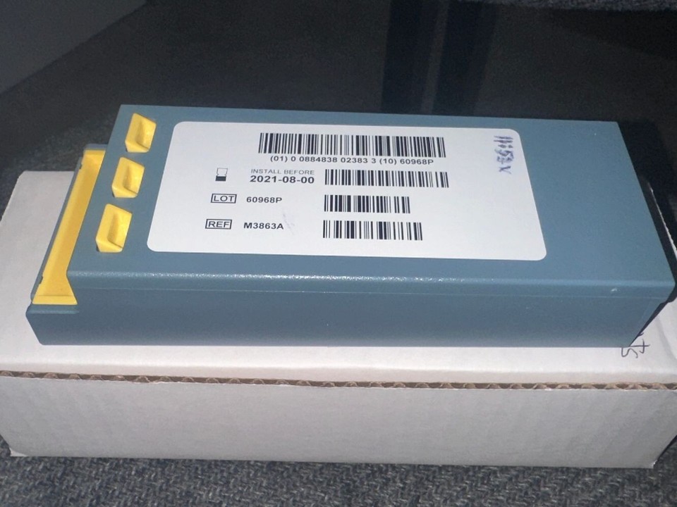 Philips 12V M3863A Defibrillator Battery For FRX, FR2, Expiration 08/21