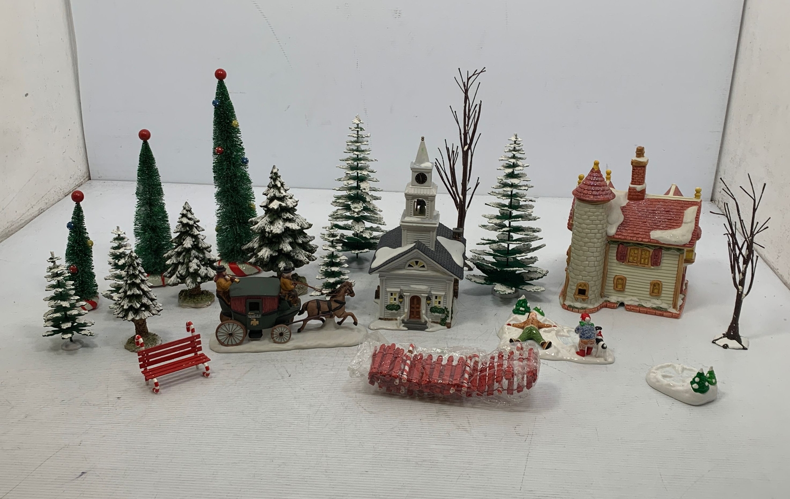Lot Of Department 56 Christmas Holiday Village Accessories Home