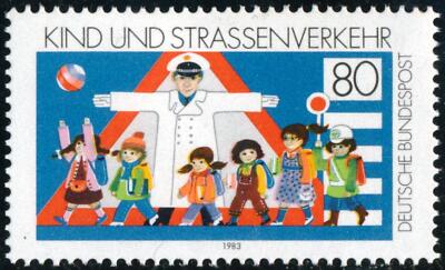 VAR1/S Alemania Federal Germany  Nº 1013  1983  Los niños y el tráfico Lujo
