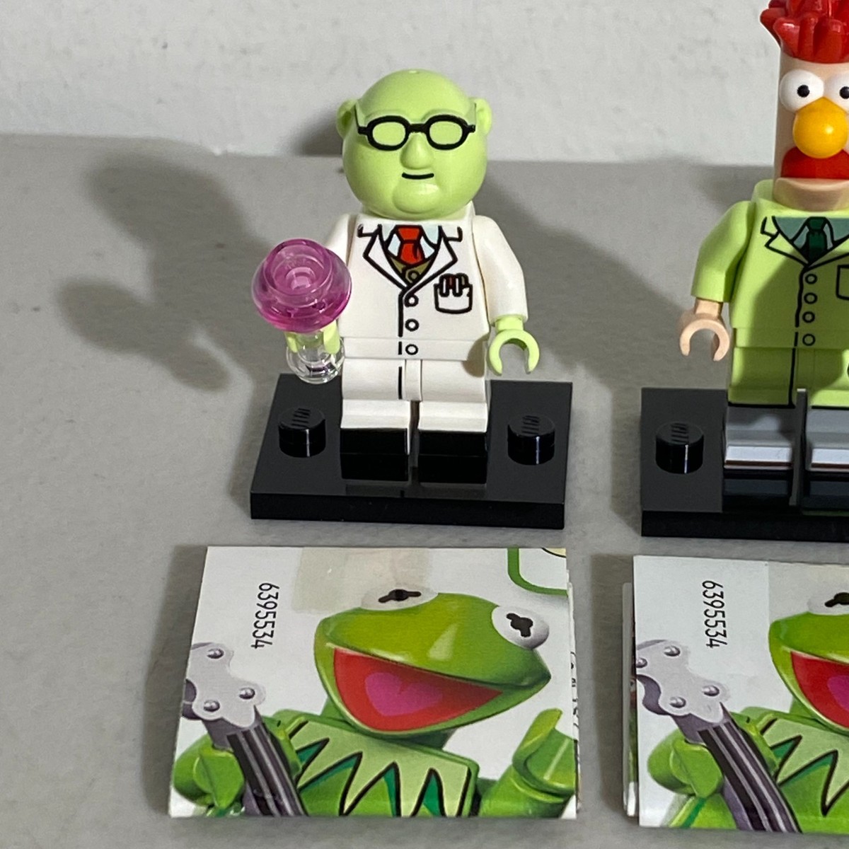 Lot of 4 LEGO The Muppets Collectible Minifigures Multi-color