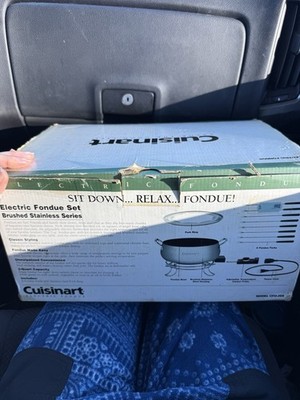 Cuisinart CFO-3SS 3 QT Electric Fondue Set 1000 Watts BRAND NEW In Box