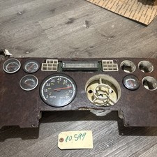 FREIGHTLINER CENTURY CLASS INSTRUMENT CLUSTER...