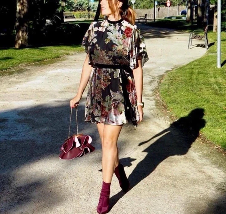 Mini Vestido ZARA Devore Floral Burnout Terciopelo Corbata Cintura XS Capricho Romántico Foto 2 de 4