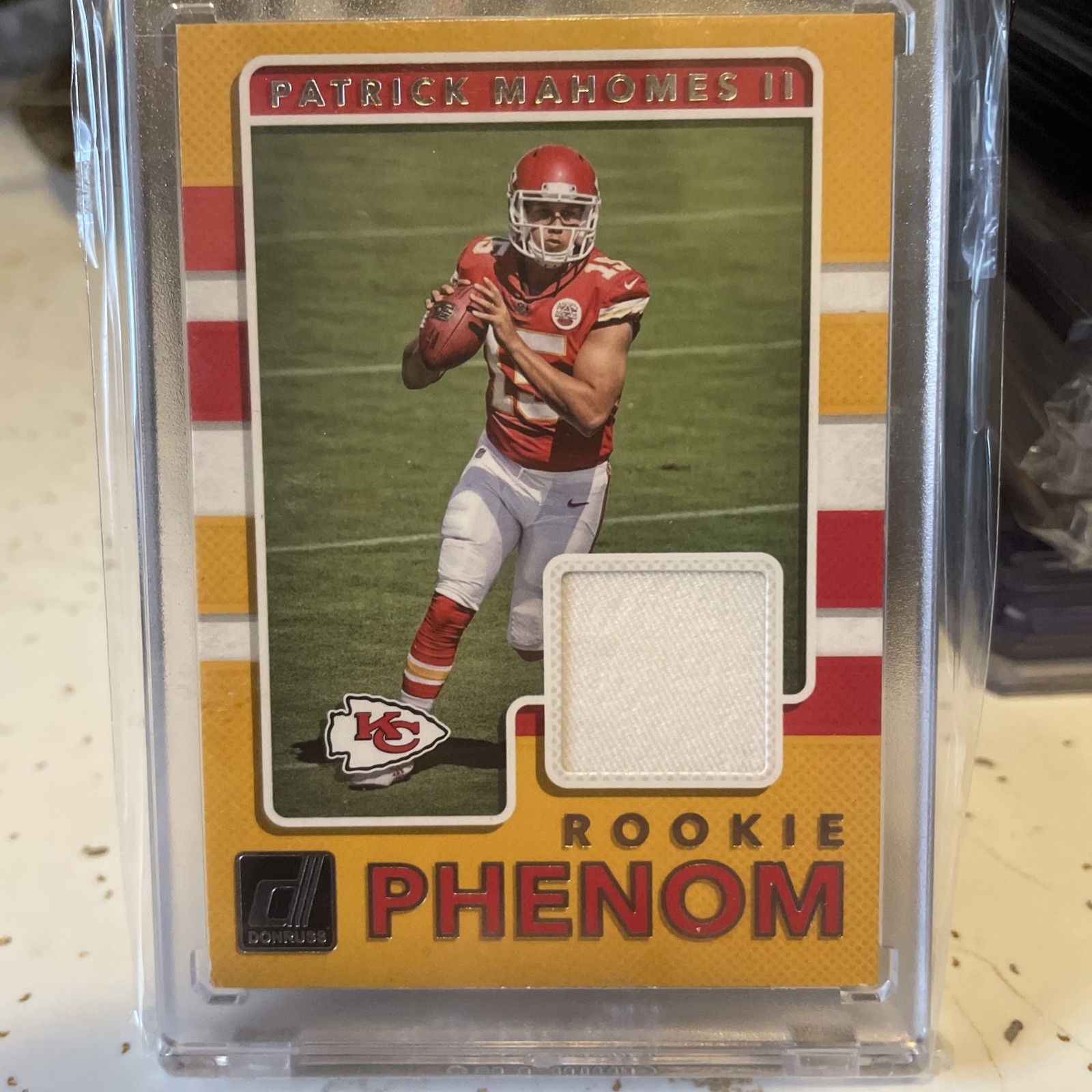 2017 Panini Donruss - Rookie Phenom Jerseys Patrick Mahomes II #7 (MEM, RC)