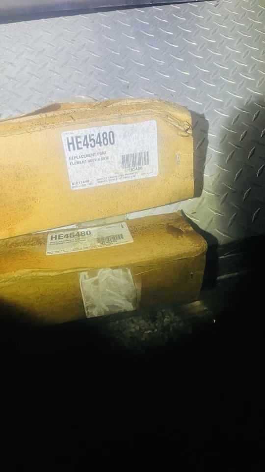 Elemento calefactor infrarrojo HE45480. Barra en U tipo 480 voltios de 4500 vatios Foto 2 de 3