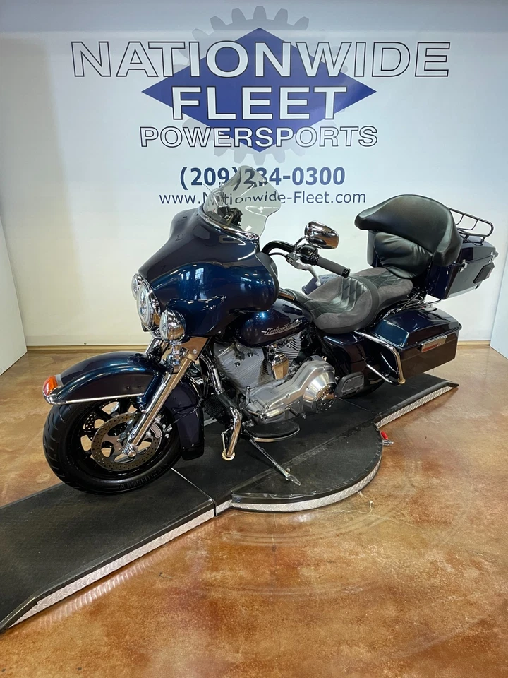 2005 Harley-Davidson Touring  - Image 4 of 4