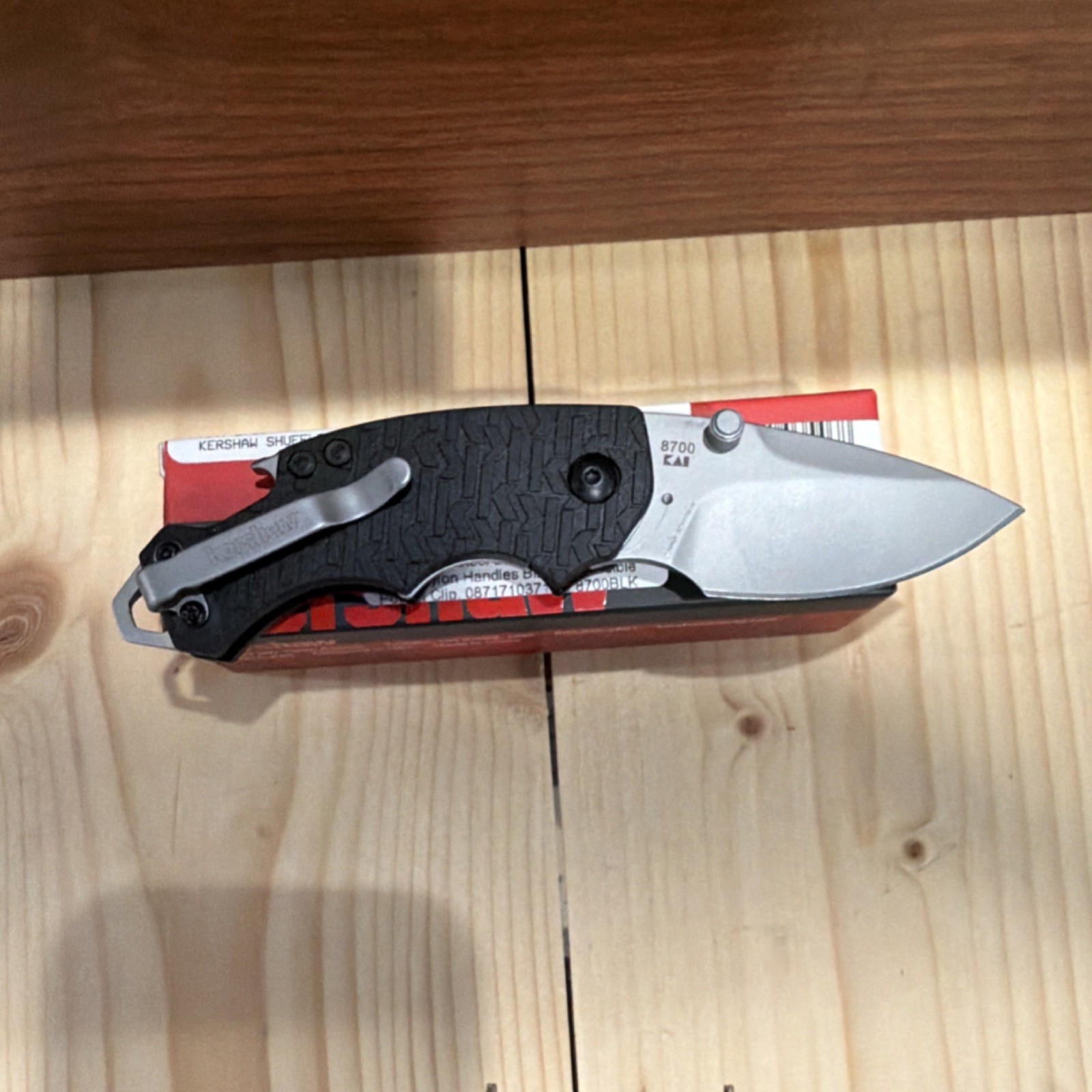 Kershaw 8700 Black Folding Pocketknife, Stainless Drop Point Blade Frame Lock