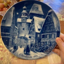 Vintage ROTHENBURG EN TUUBER LIMITED EDITION CHRISTMAS PLATE, 1971, WEST GERMANY