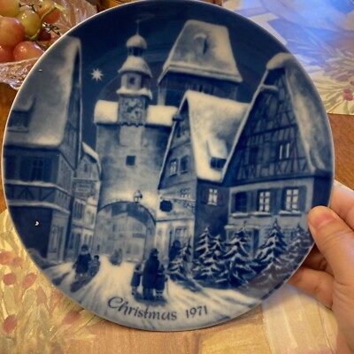 Vintage ROTHENBURG EN TUUBER LIMITED EDITION CHRISTMAS PLATE, 1971, WEST GERMANY