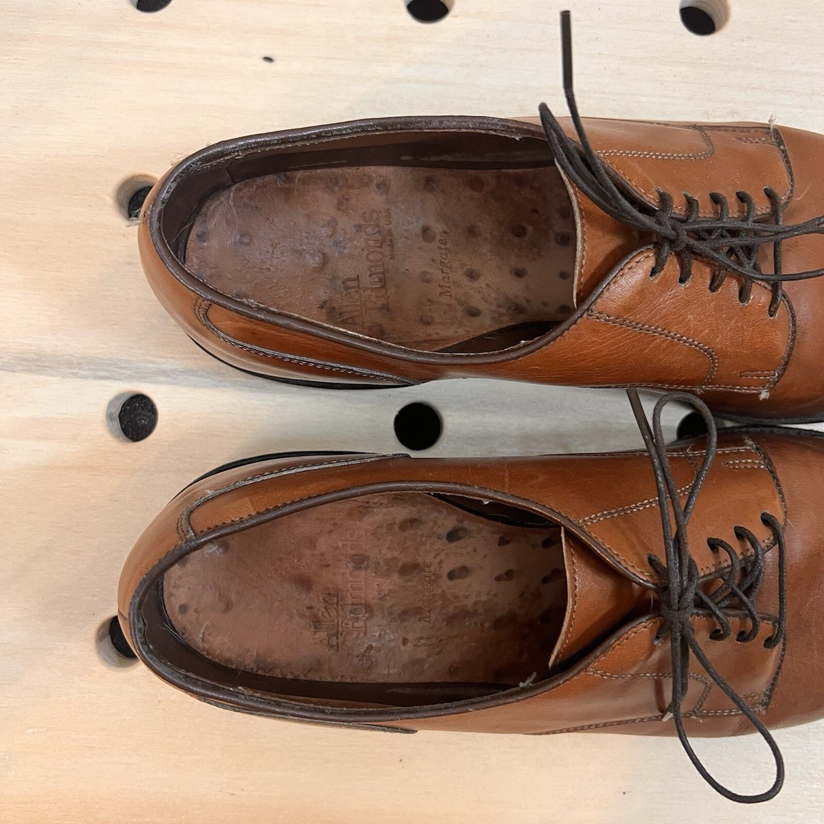 Allen Edmonds Margate Walnut Brown Leather Oxford Dress  display picture 3