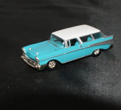 100% HOT WHEELS '57 CHEVY NOMAD CLASSIC CAR ADULT COLLECTIBLE LIMITED RRS